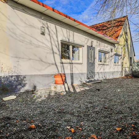 1 Bedroom Gorgeous In Hébergement de vacances